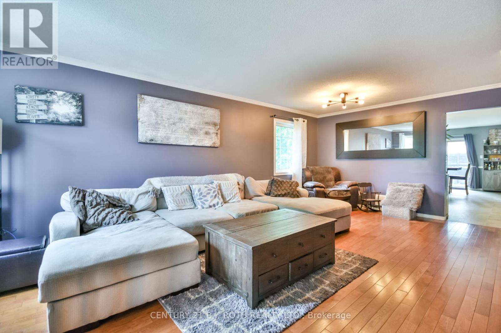 56 Monique Crescent, Barrie, Ontario  L4M 6Y4 - Photo 5 - S12198695