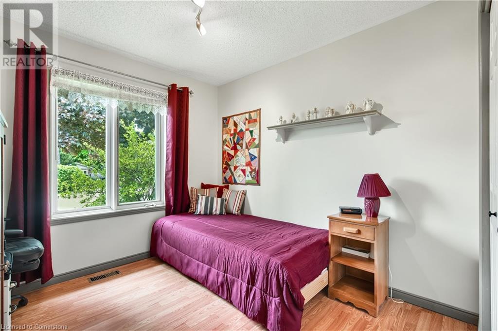 1521 Norwood Avenue, Burlington, Ontario  L7T 1V9 - Photo 15 - 40737887