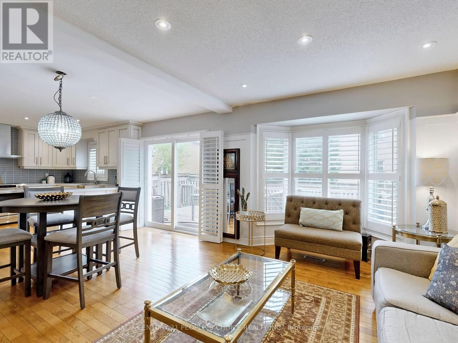 1160 Windsor Hill Boulevard, Mississauga, Ontario  L5V 1N9 - Photo 9 - W12198665