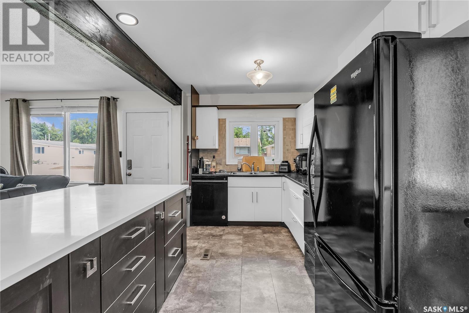 2908 Eastview, Saskatoon, Saskatchewan  S7J 3H9 - Photo 11 - SK008433