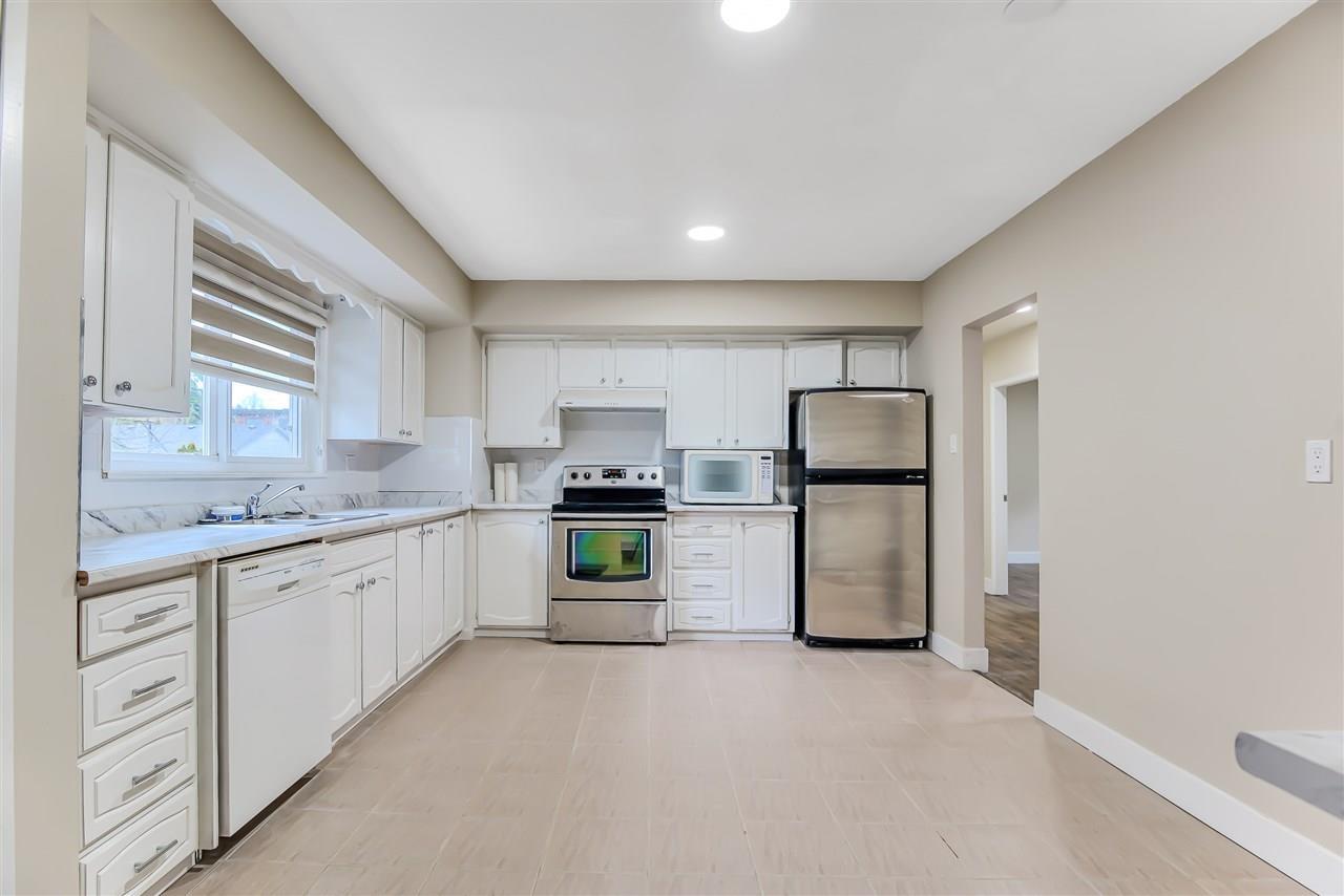15734 Thrift Avenue, White Rock, British Columbia  V4B 2M5 - Photo 6 - R3011634