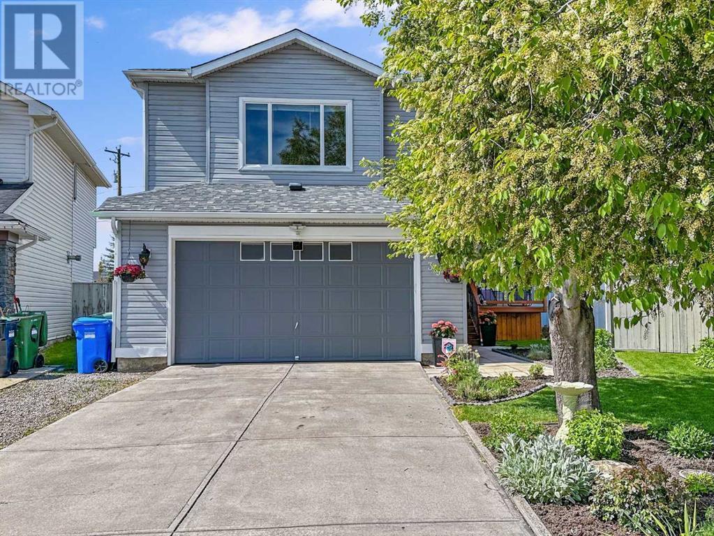 Property at 390 Somerside Park SW image 1