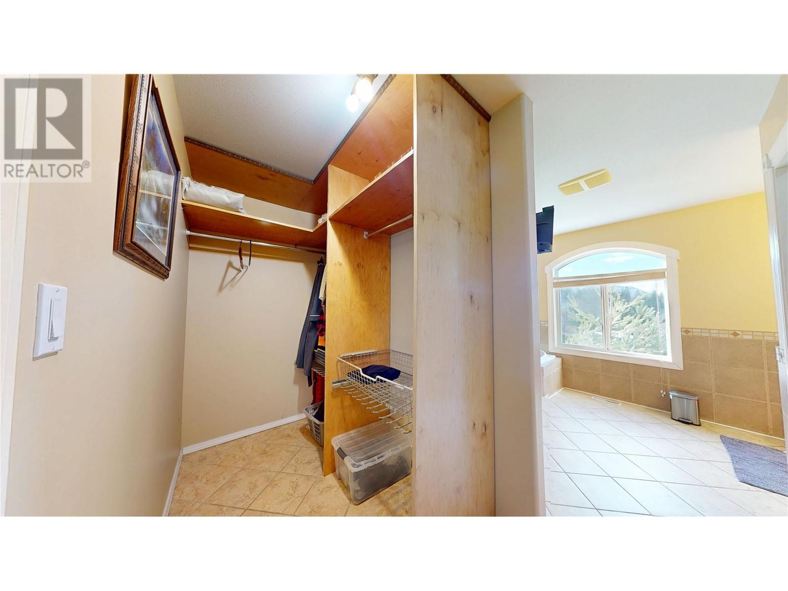 2874 Hilltop Road, Blind Bay, British Columbia  V0E 1H1 - Photo 31 - 10350887