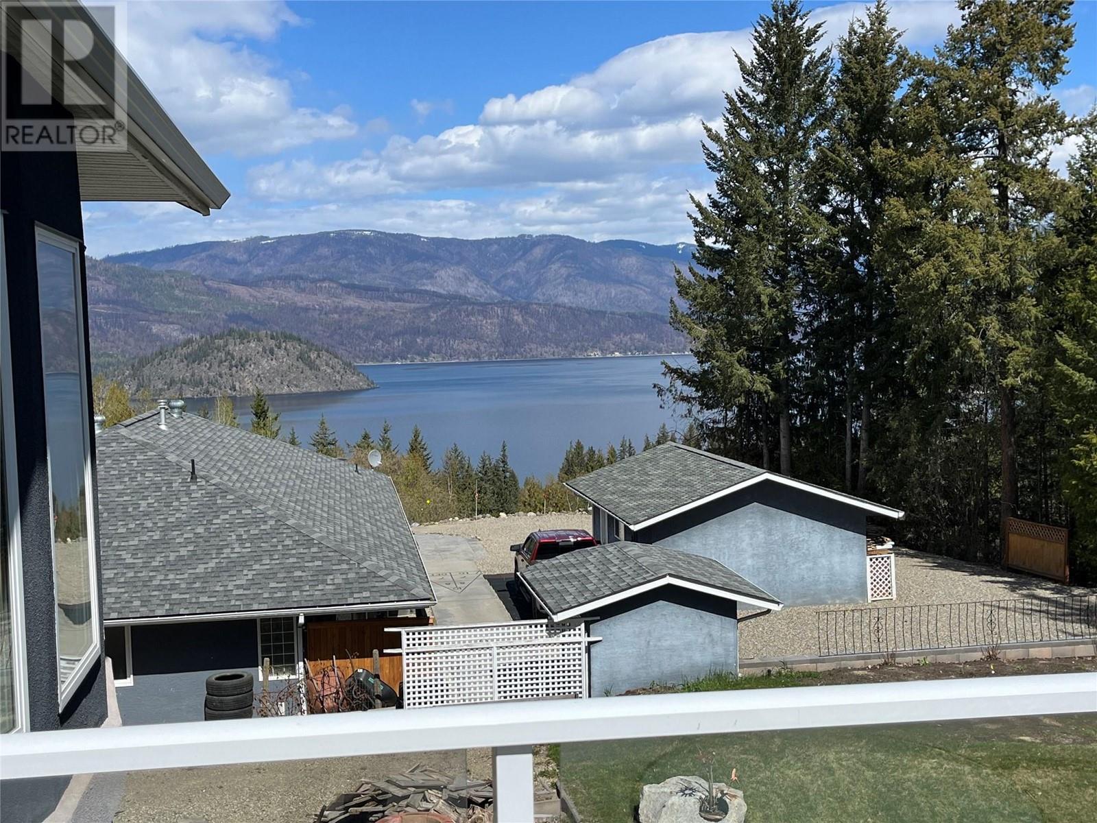 2874 Hilltop Road, Blind Bay, British Columbia  V0E 1H1 - Photo 2 - 10350887