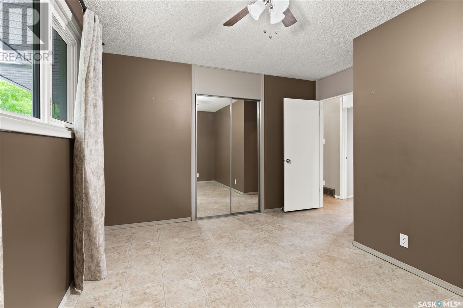 34 Mollard Crescent, Regina, Saskatchewan  S4T 6J2 - Photo 11 - SK008247
