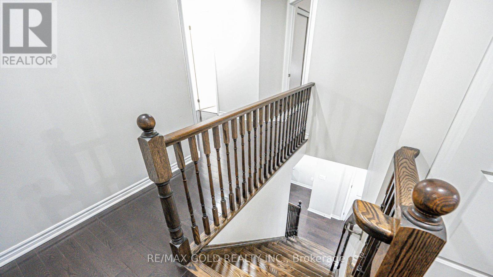 22 Jemima Road, Brampton, Ontario  L7A 4T6 - Photo 2 - W12182094