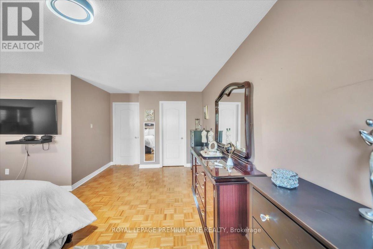 97 Blackthorn Drive, Vaughan, Ontario  L6A 3N2 - Photo 21 - N12194748