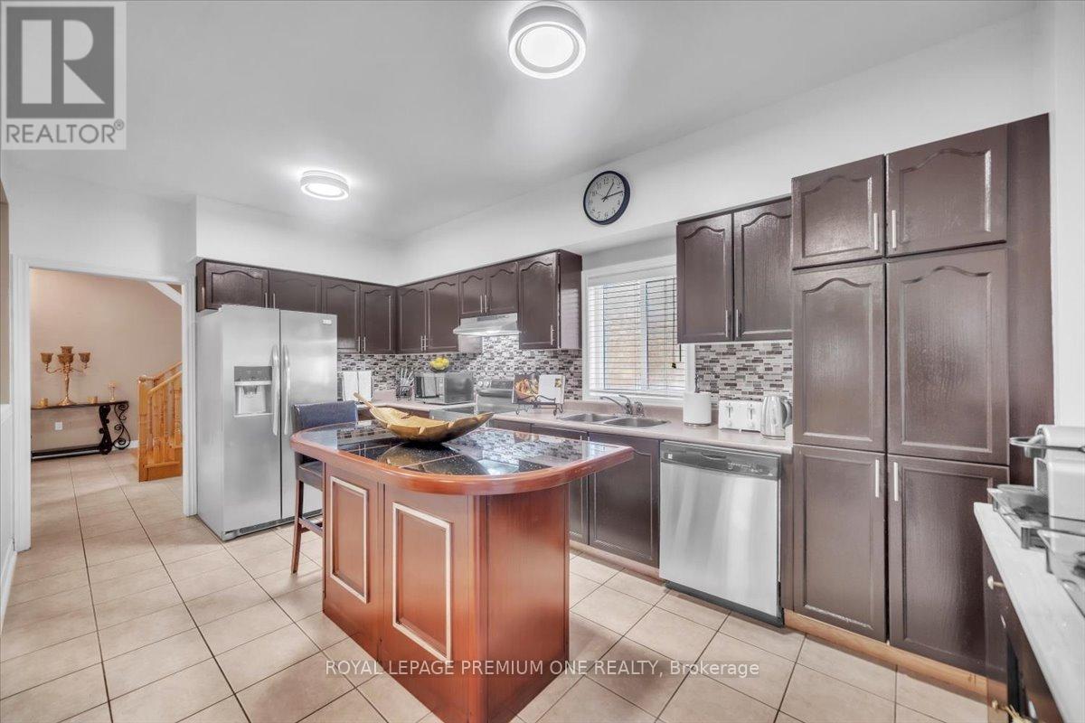 97 Blackthorn Drive, Vaughan, Ontario  L6A 3N2 - Photo 12 - N12194748
