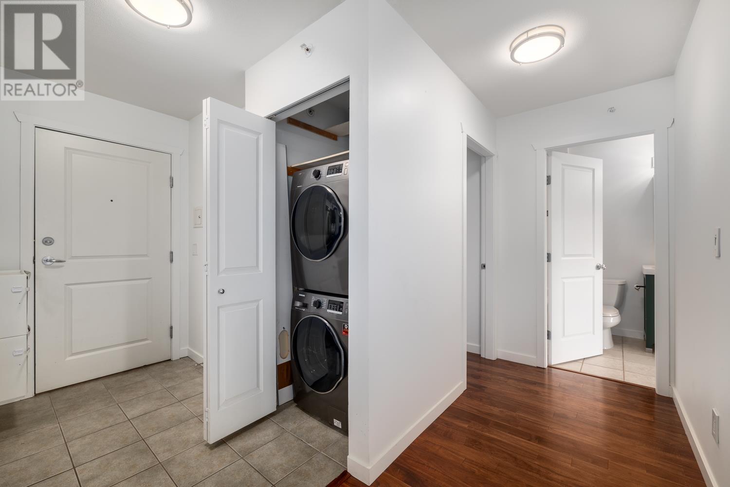 Property at 409 183 W 23 STREET image 4