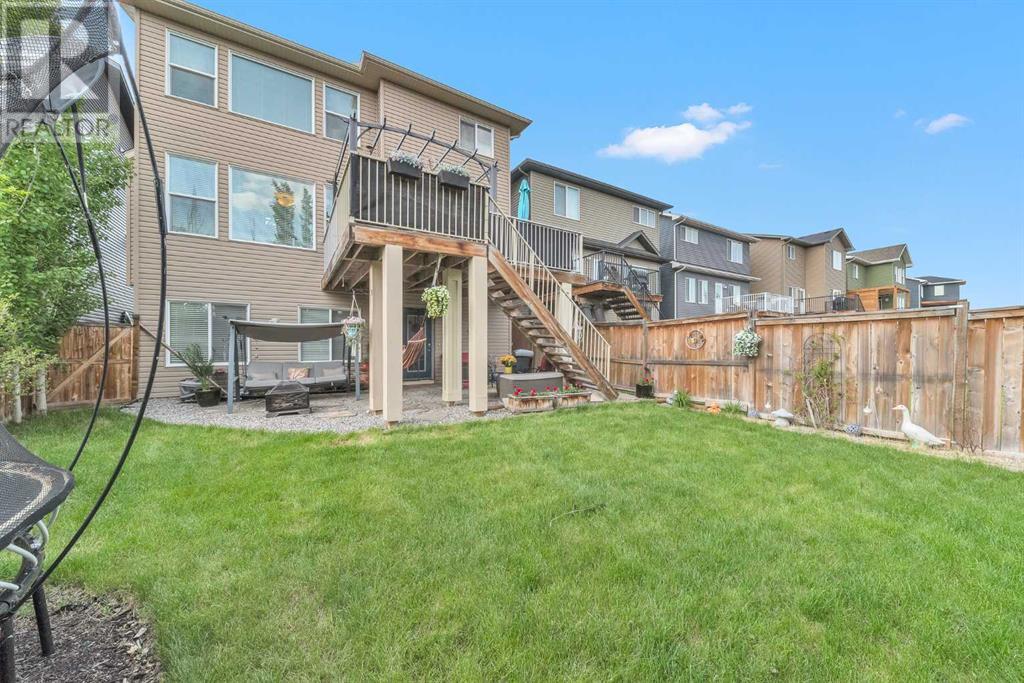 Property at 19 Mount Rae Heights image 3
