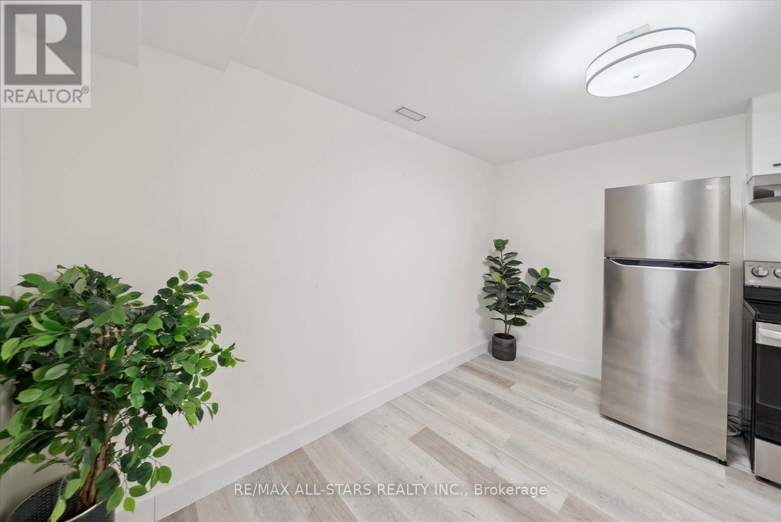 232 Currey Crescent, Newmarket, Ontario  L3Y 5M9 - Photo 25 - N12198701