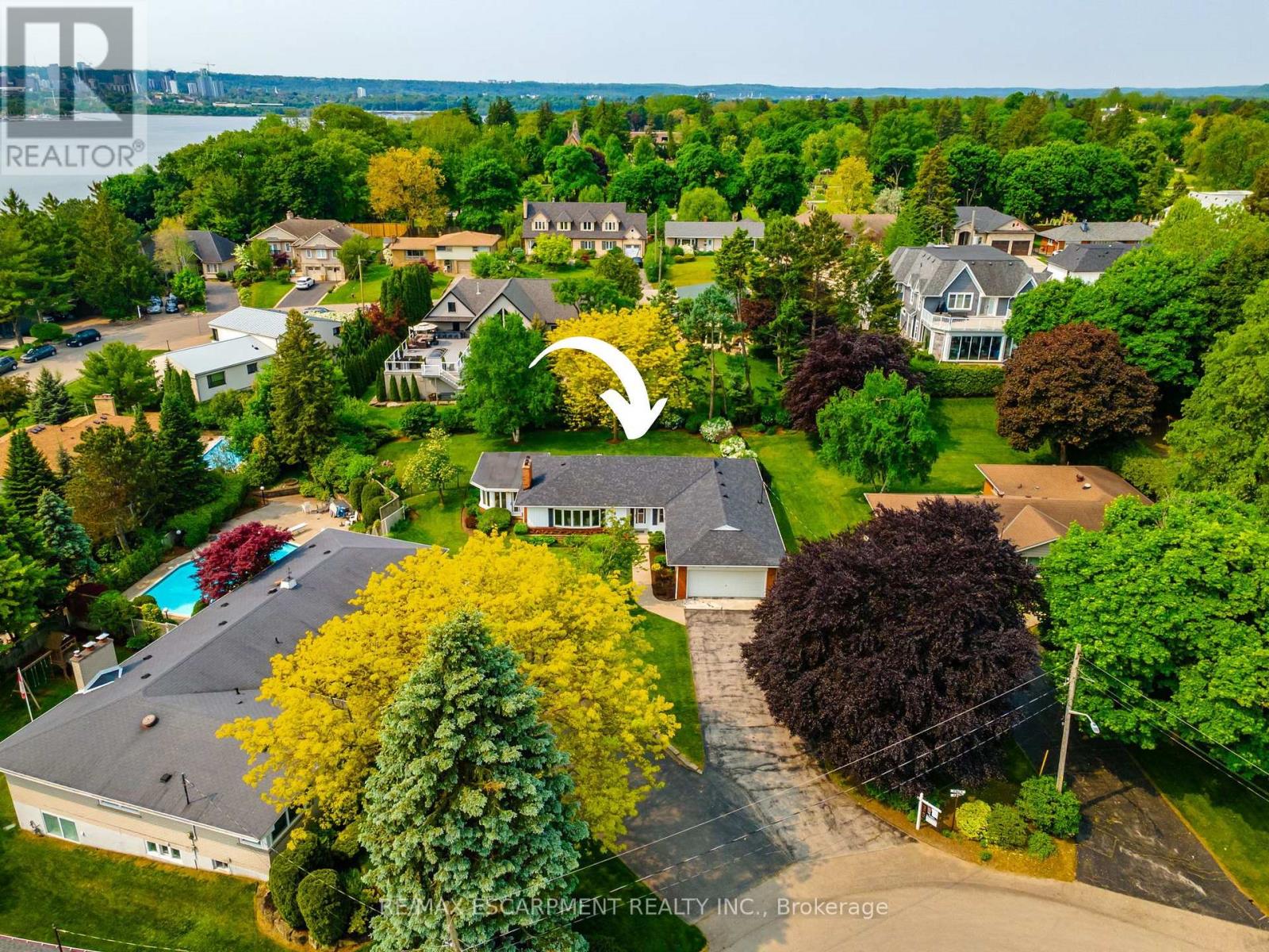 426 North Shore Boulevard W, Burlington, Ontario  L7T 1A8 - Photo 26 - W12195677