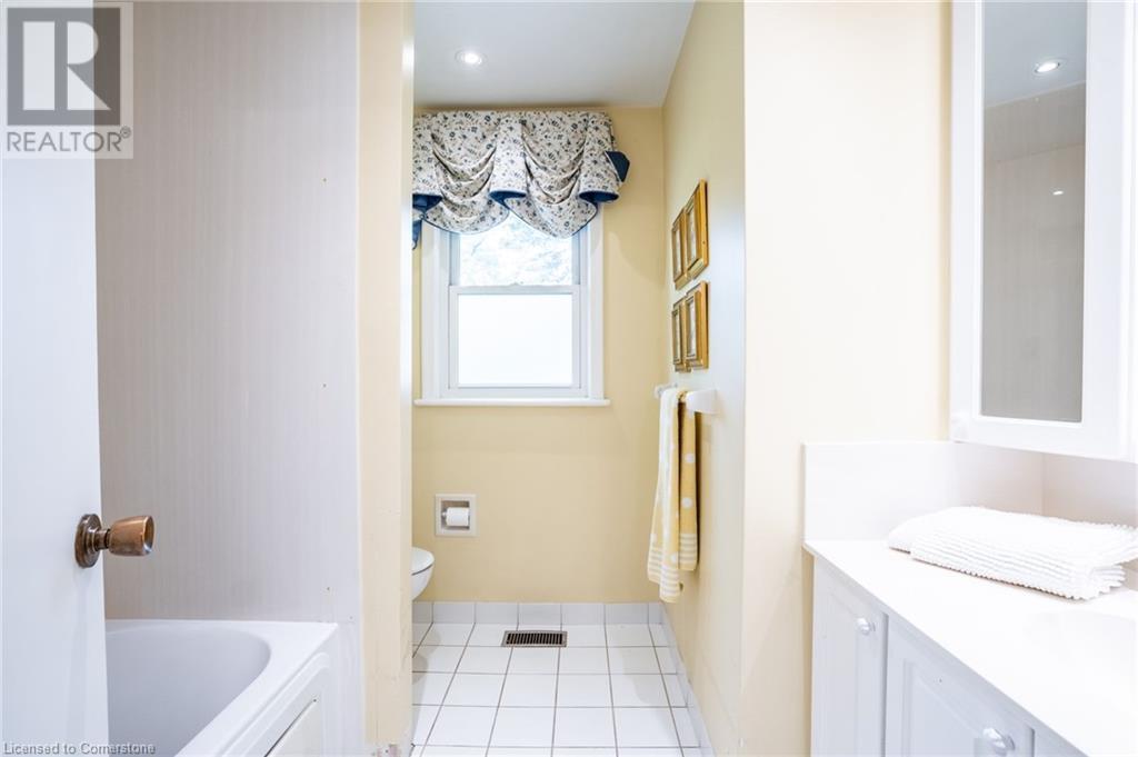 426 North Shore Boulevard W, Burlington, Ontario  L7T 1A8 - Photo 13 - 40734230