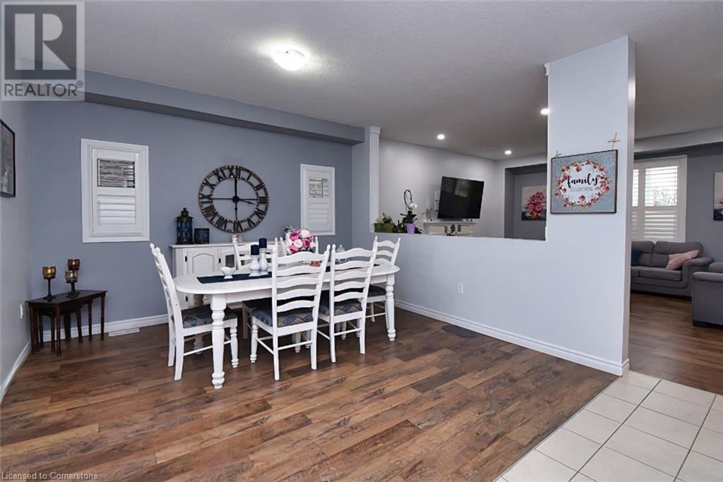 79 Aquasanta Crescent, Hamilton, Ontario  L9B 0H8 - Photo 7 - 40737403