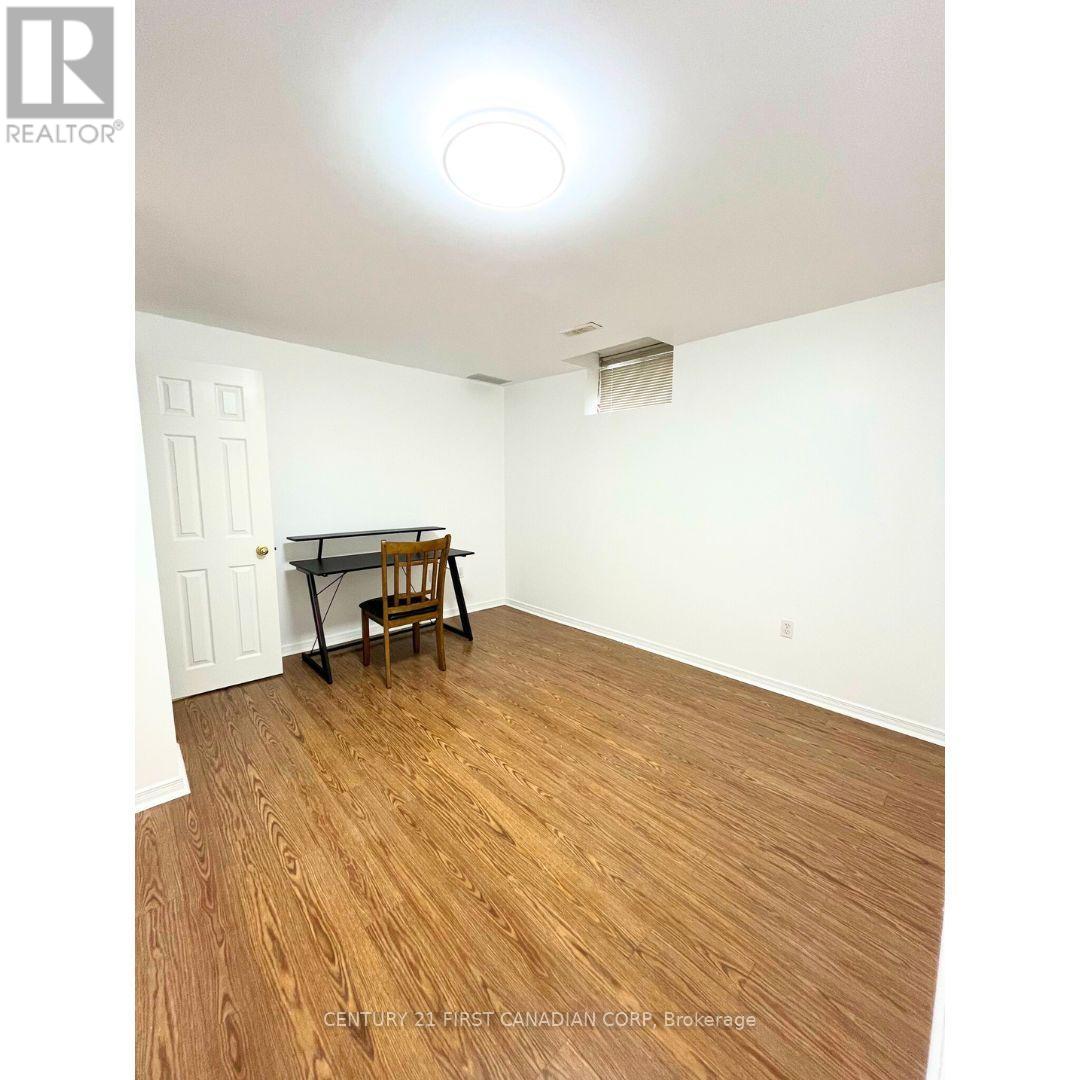 Lower - 1570 Beaverbrook Avenue, London North, Ontario  N6H 5T6 - Photo 11 - X12198997