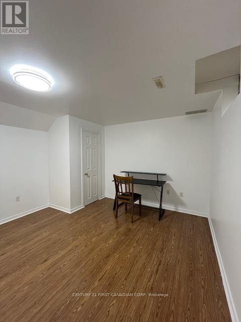 Lower - 1570 Beaverbrook Avenue, London North, Ontario  N6H 5T6 - Photo 7 - X12198997