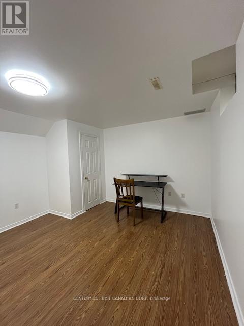 Lower - 1570 Beaverbrook Avenue, London North, Ontario  N6H 5T6 - Photo 8 - X12198997