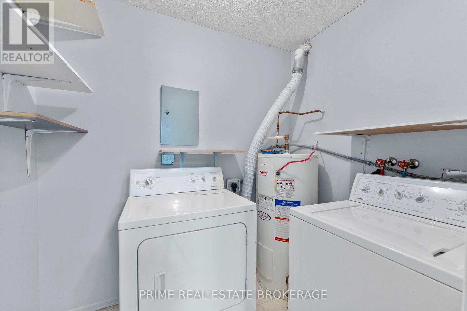 102 - 725 Deveron Crescent, London South (South T), Ontario  N5Z 4X3 - Photo 18 - X12199005