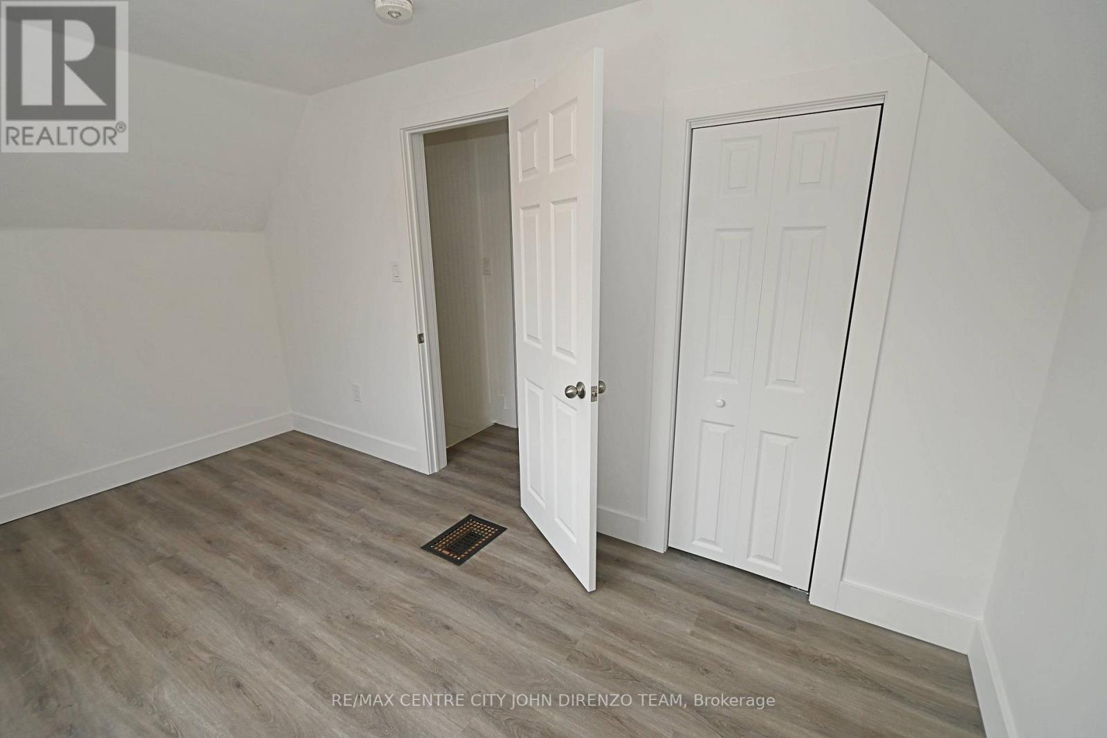 52 Woodworth Avenue, St. Thomas, Ontario  N5P 3J8 - Photo 21 - X12199015