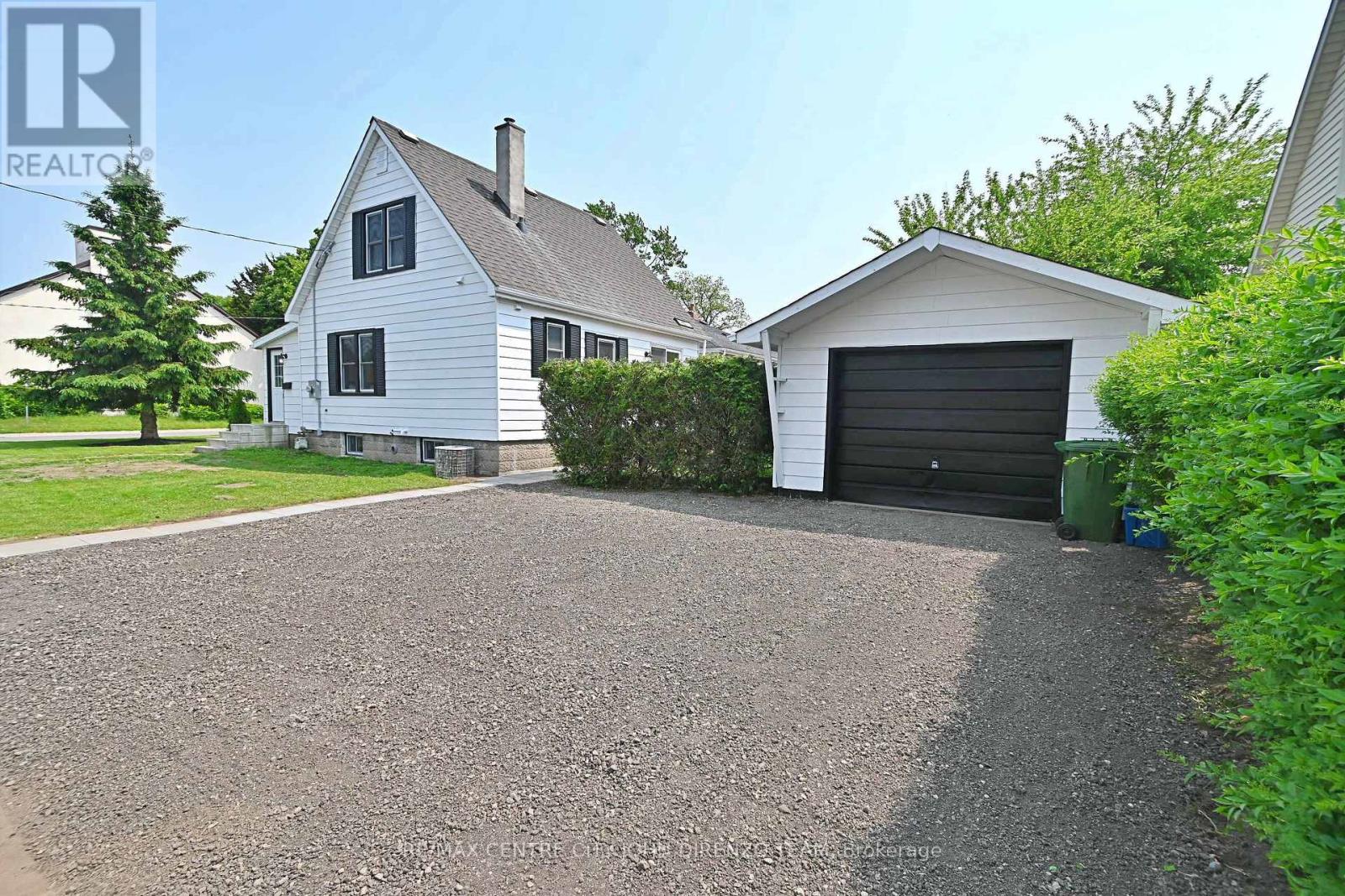 52 Woodworth Avenue, St. Thomas, Ontario  N5P 3J8 - Photo 23 - X12199015
