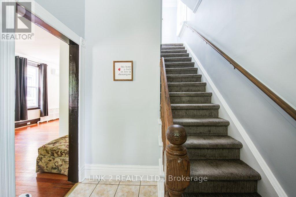 555 St James Street, London East (East B), Ontario  N5Y 3P5 - Photo 6 - X12199070