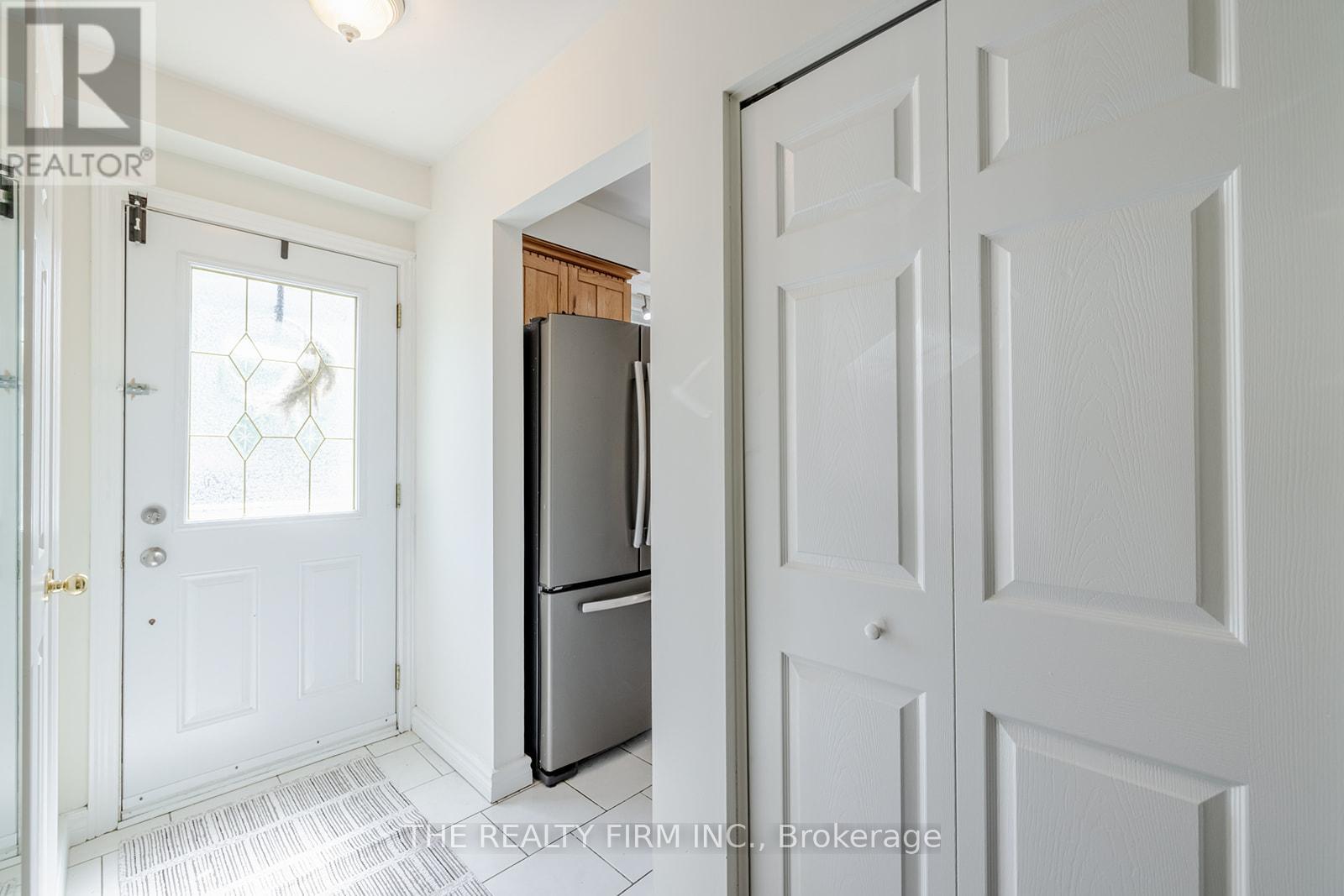 76 - 230 Clarke Road, London East, Ontario  N5W 5P5 - Photo 4 - X12199148