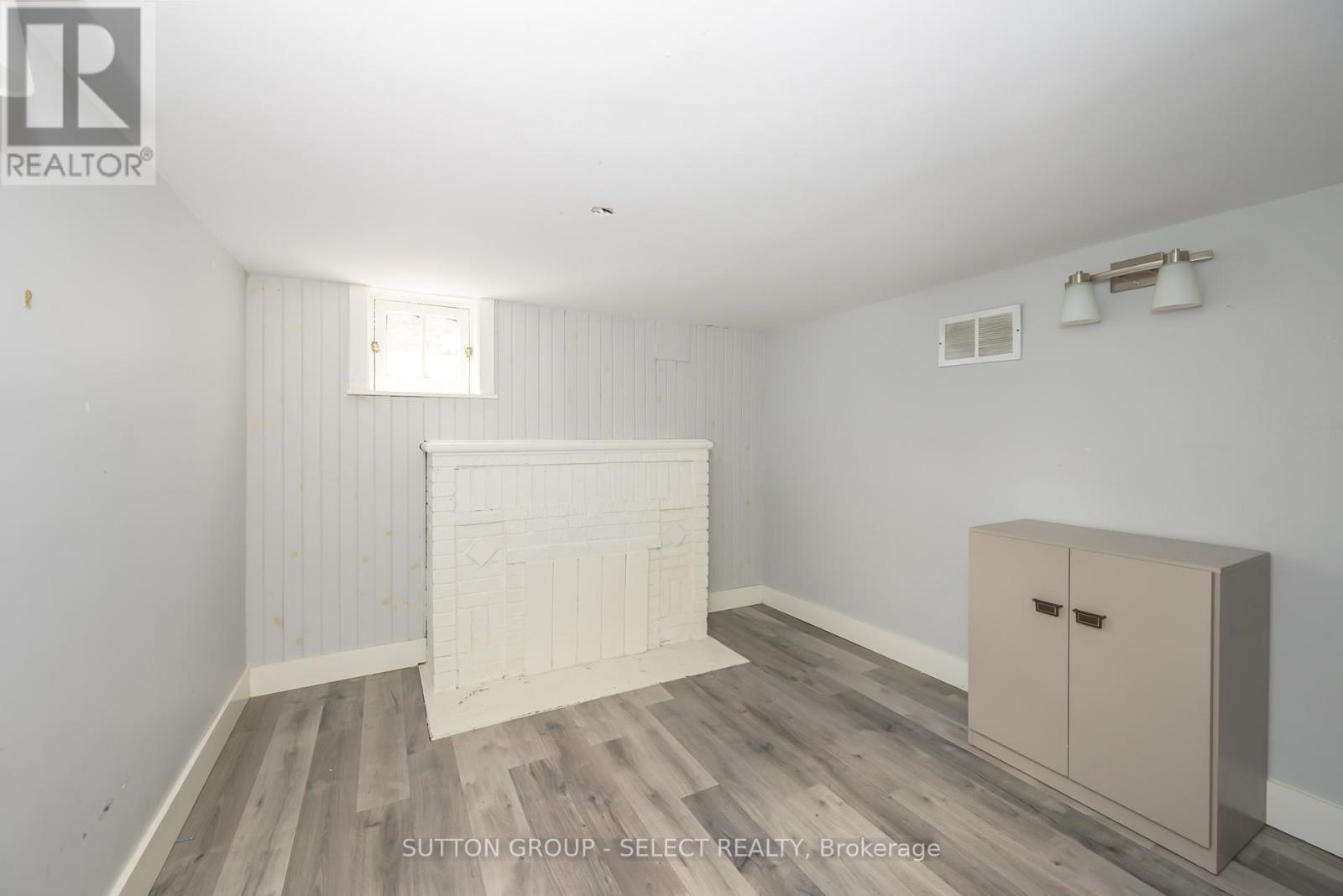 883 Waterloo Street, London East, Ontario  N6A 3W8 - Photo 25 - X12199150