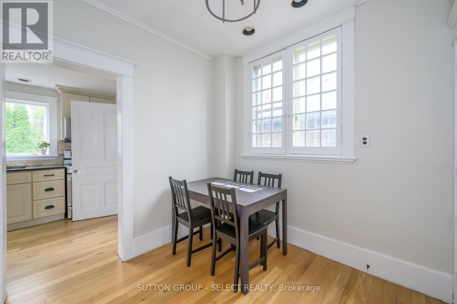 Photo 8 of 35 for 883 Waterloo Street