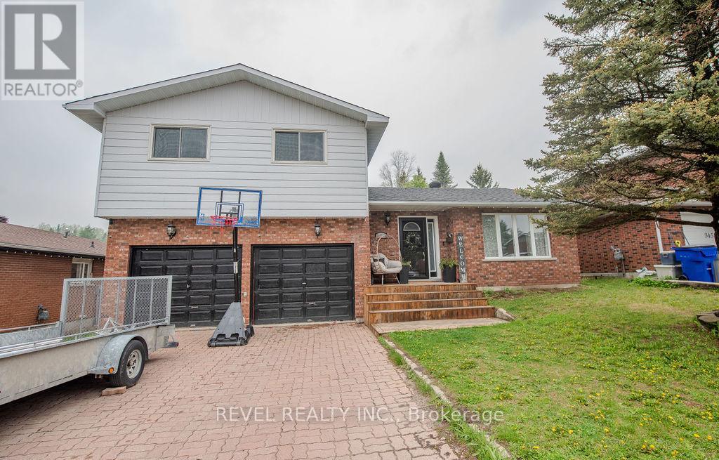 353 DIANE CRESCENT, Timmins, Ontario