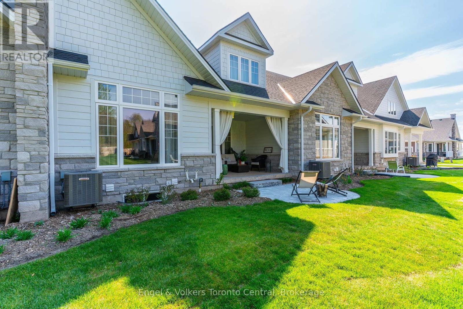 306 Sandpiper Lane, Georgian Bluffs, Ontario  N0H 1S0 - Photo 40 - X12024149