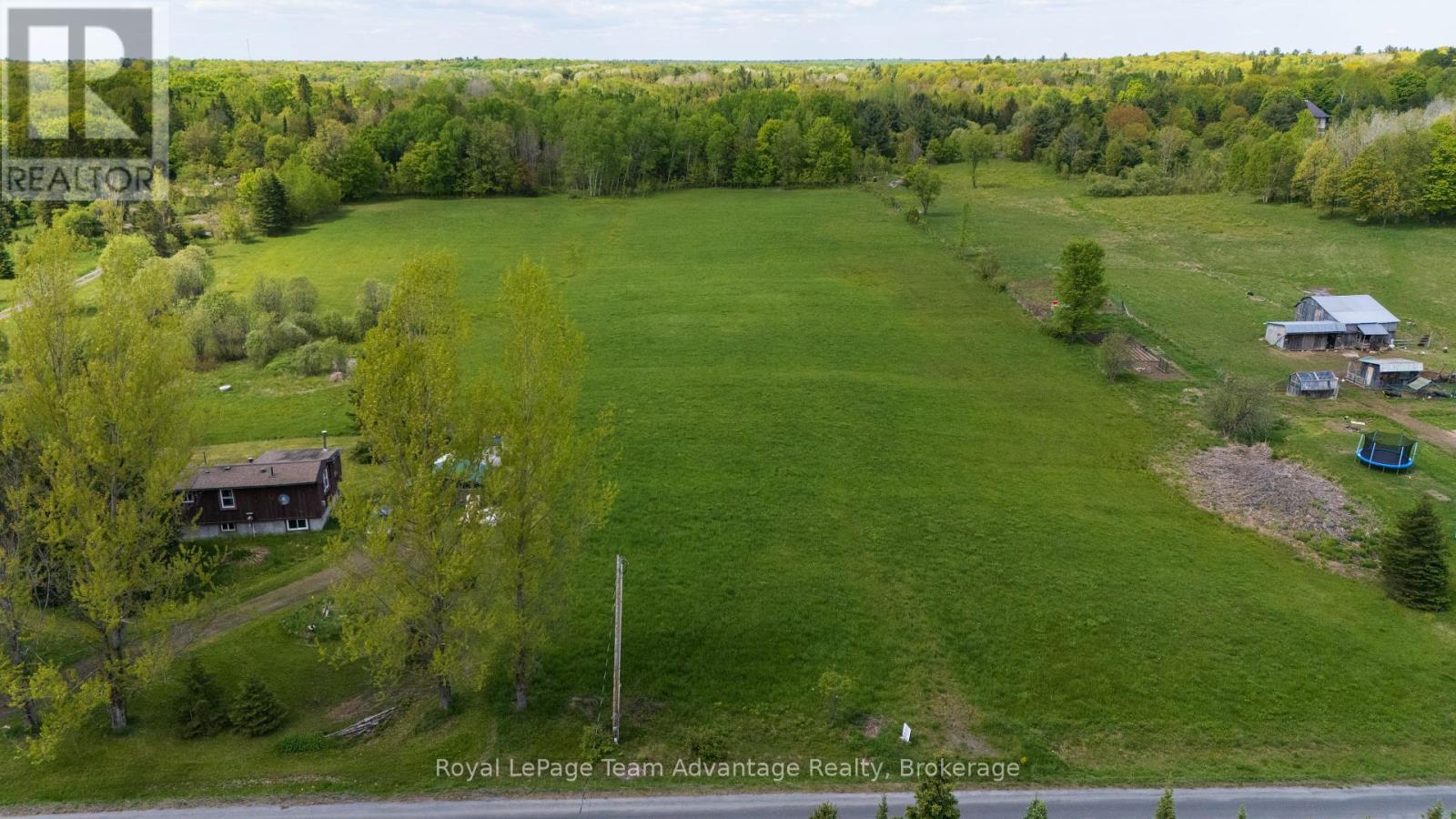 13 Lakeside Drive, Mckellar, Ontario  P2A 0B4 - Photo 4 - X12028038