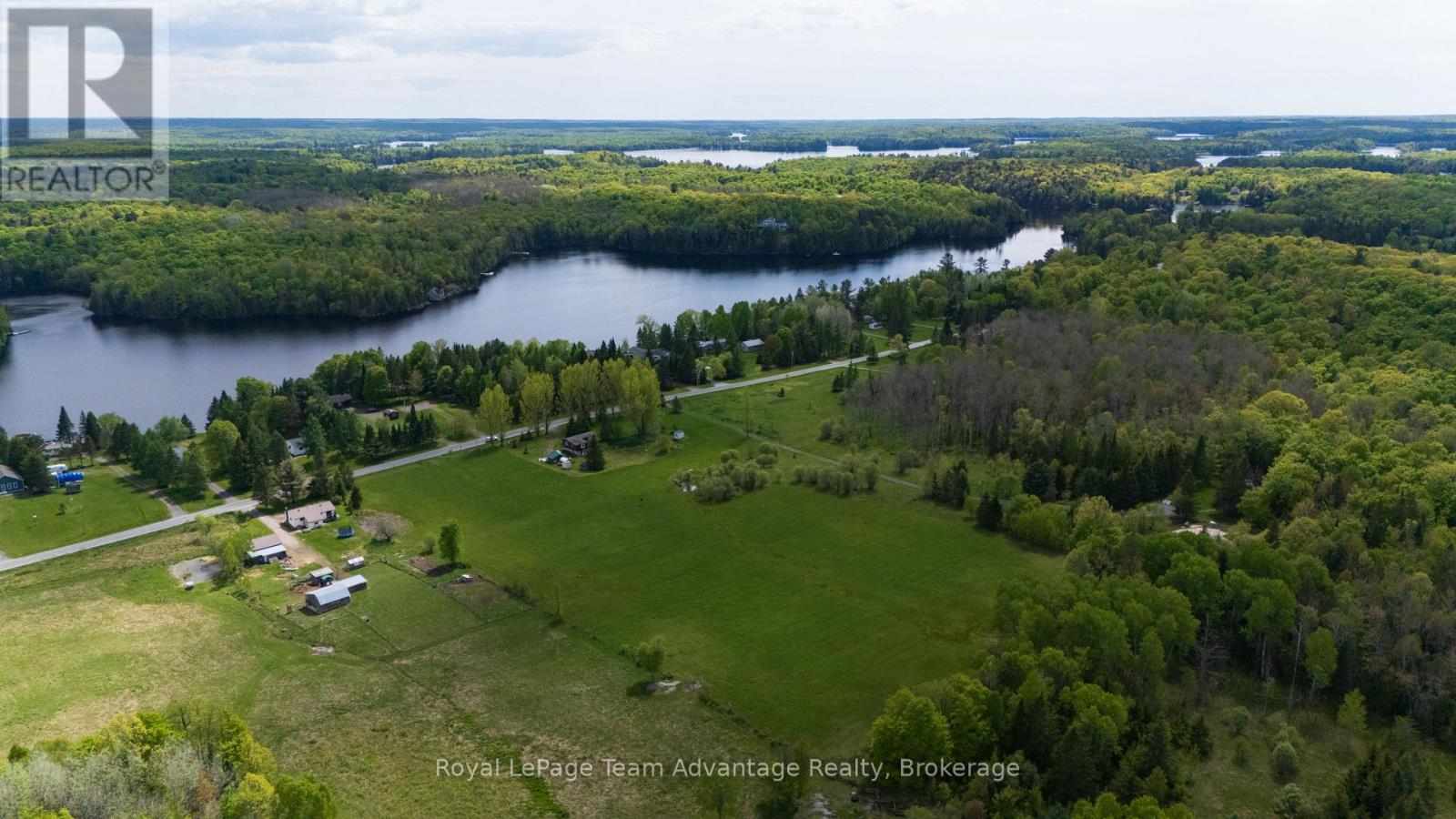 13 Lakeside Drive, Mckellar, Ontario  P2A 0B4 - Photo 2 - X12028038