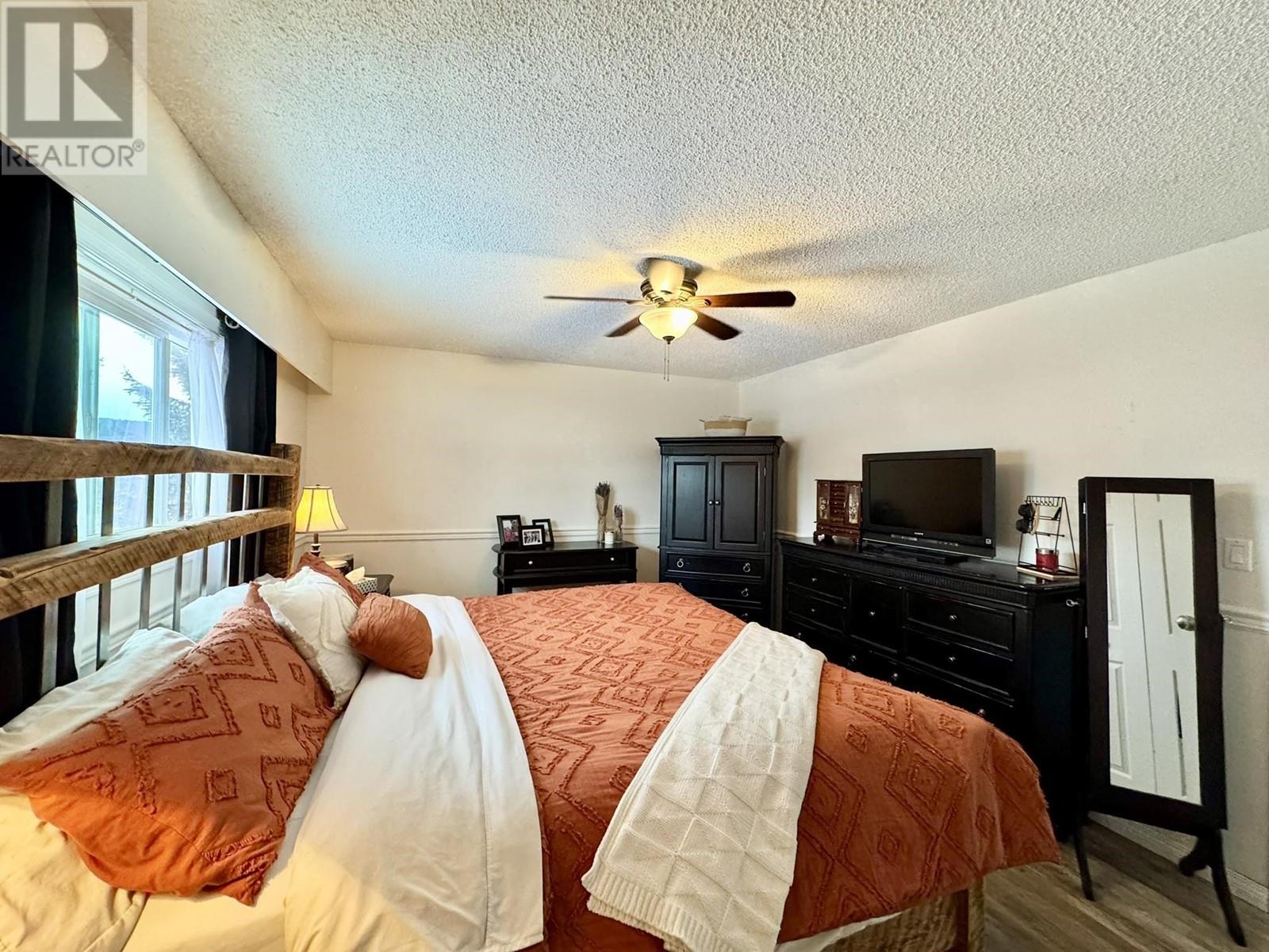 253 N Birch Avenue, 100 Mile House, British Columbia  V0K 2E0 - Photo 22 - R3011825