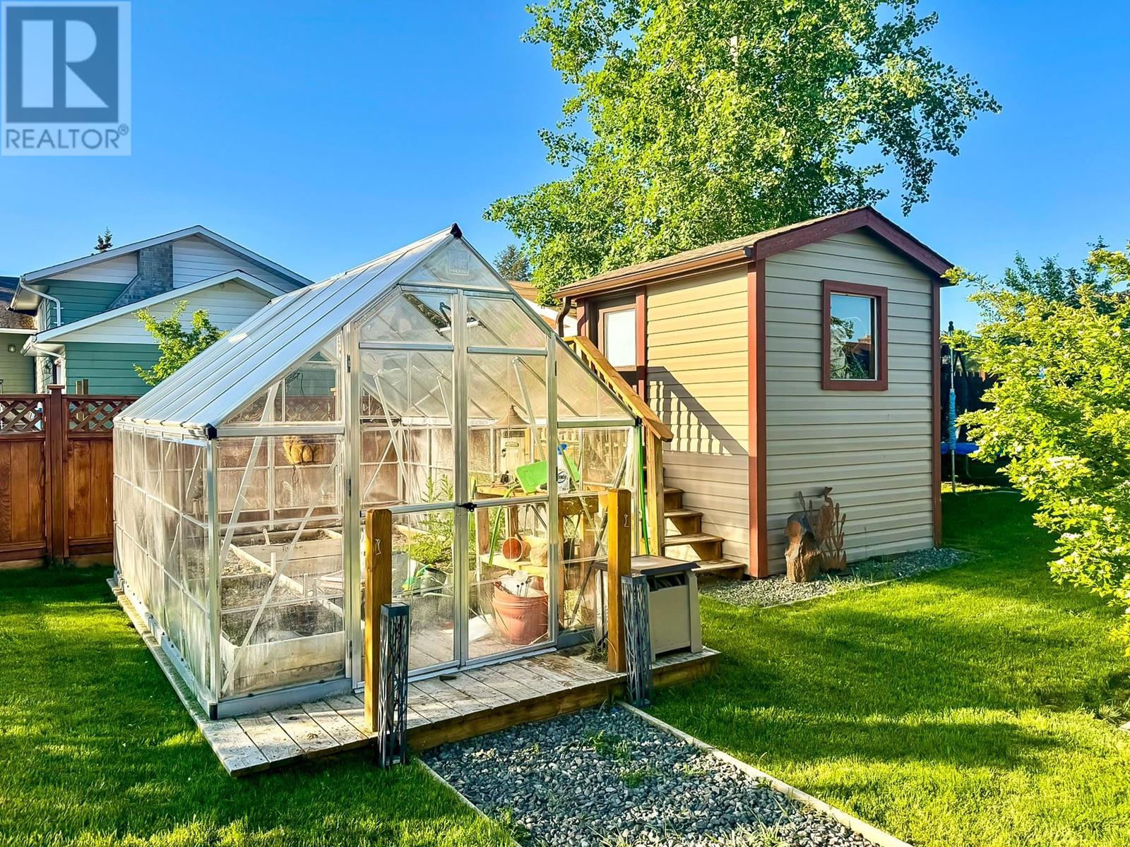 253 N Birch Avenue, 100 Mile House, British Columbia  V0K 2E0 - Photo 37 - R3011825