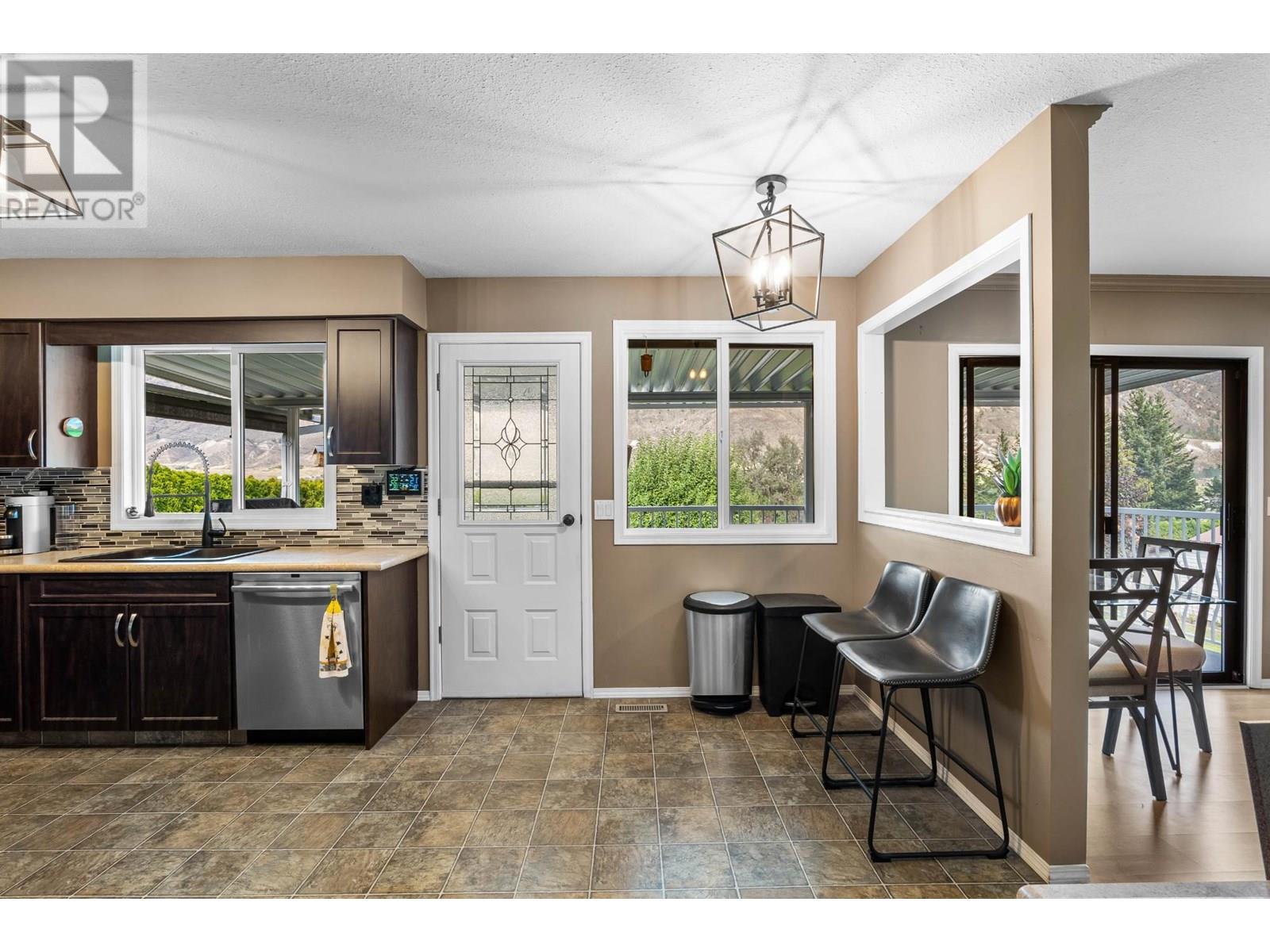 Property at 509 DURANGO Drive image 3