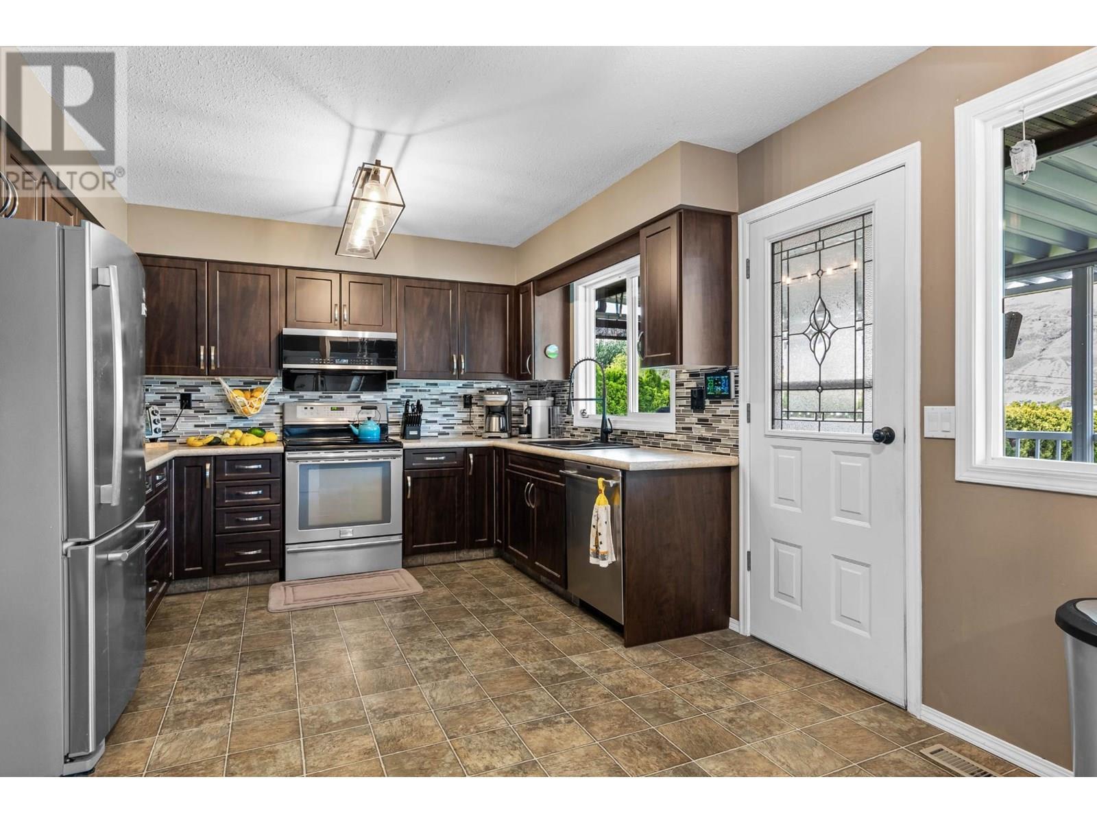 Property at 509 DURANGO Drive image 2