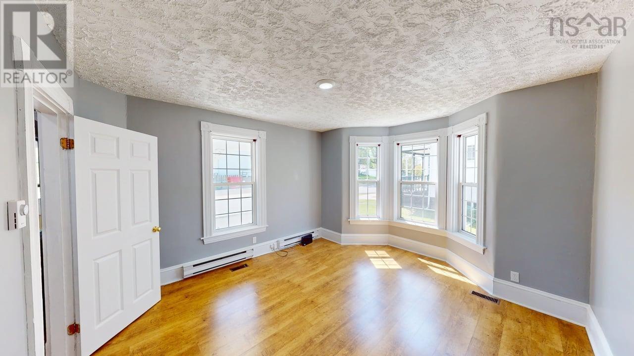 20 Victoria Avenue, Stellarton, Nova Scotia  B0K 0A9 - Photo 7 - 202513574