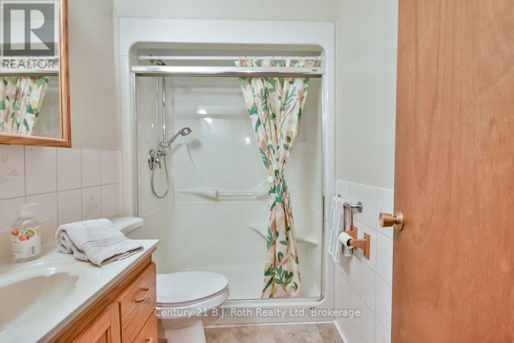 1755 Twin Oaks Crescent, Severn, Ontario  L0K 1E0 - Photo 26 - S12198979
