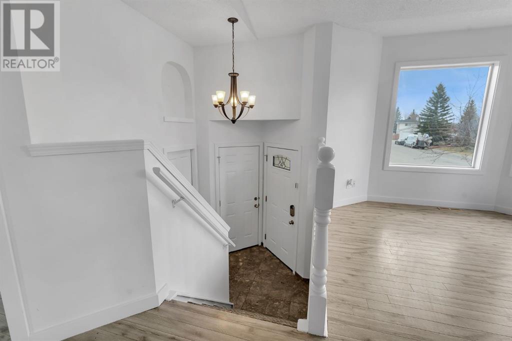 Property at 139 Coverdale Court NE image 4