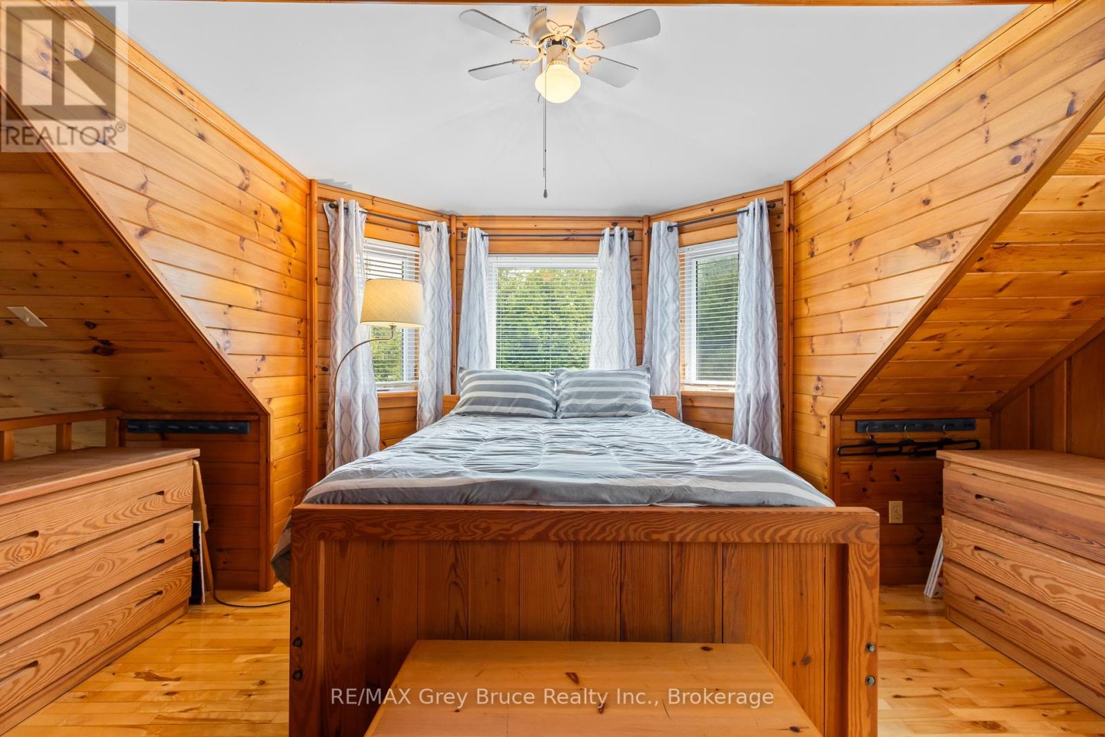 805 Howdenvale Road, South Bruce Peninsula, Ontario  N0H 2T0 - Photo 31 - X12198982