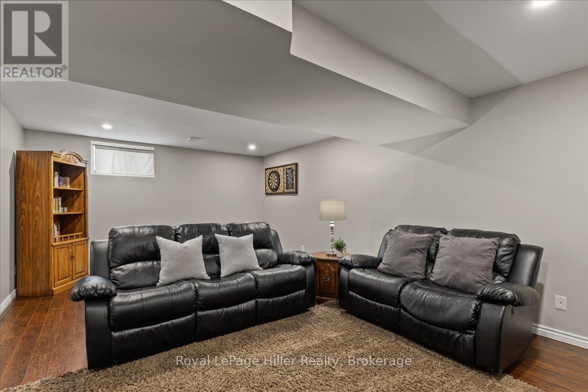 83 Bell Court, Stratford, Ontario  N5A 7W8 - Photo 29 - X12199051