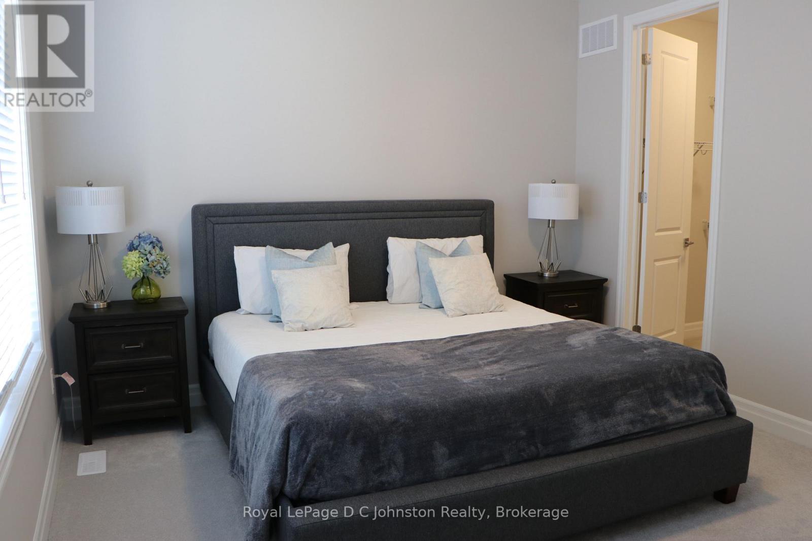 58 William Nador Street, Kitchener, Ontario  N2R 0S3 - Photo 31 - X12199131