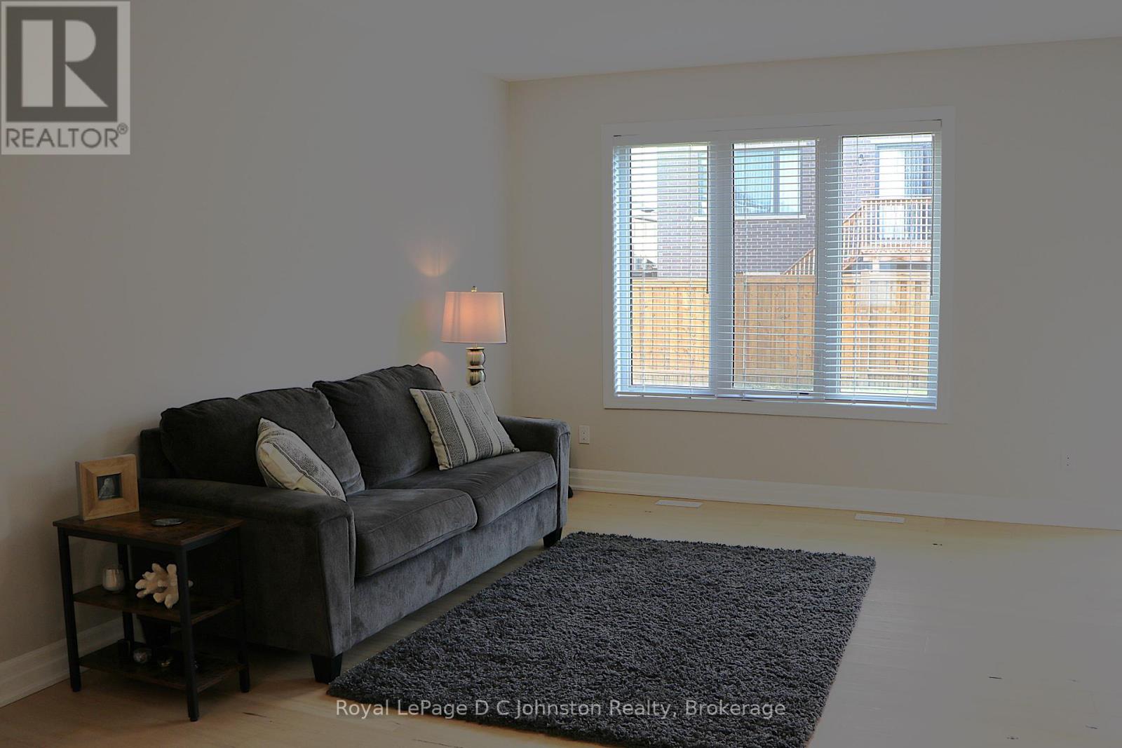 58 William Nador Street, Kitchener, Ontario  N2R 0S3 - Photo 8 - X12199131