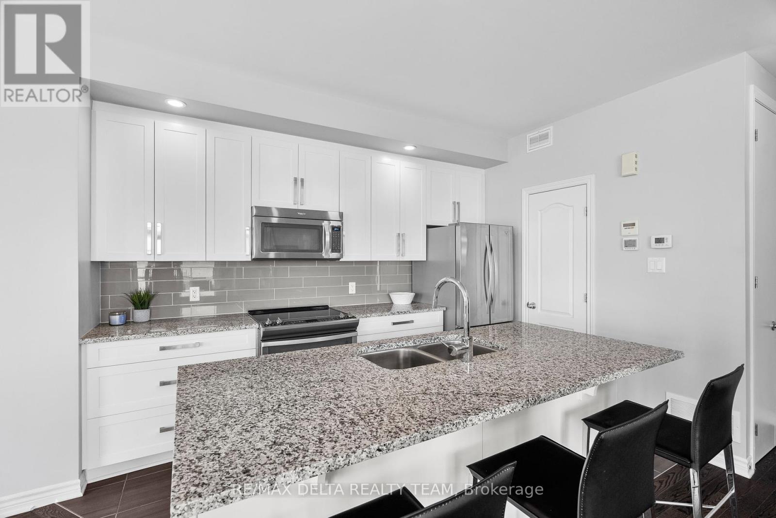 529 Chaperal Private, Ottawa, Ontario  K4A 0Y2 - Photo 12 - X12199147