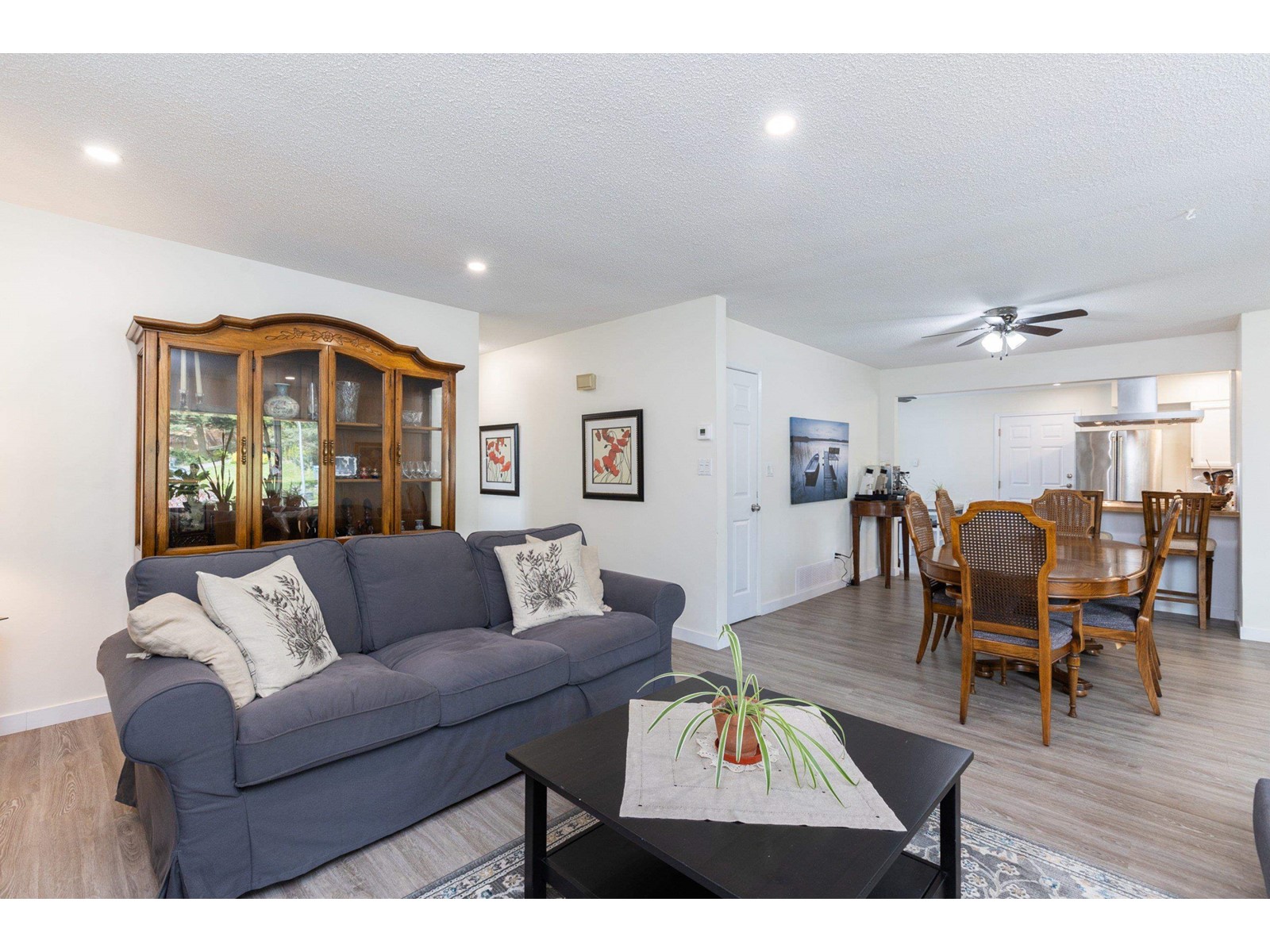 34922 Douglas Avenue, Mission, British Columbia  V2V 6S3 - Photo 3 - R3011695