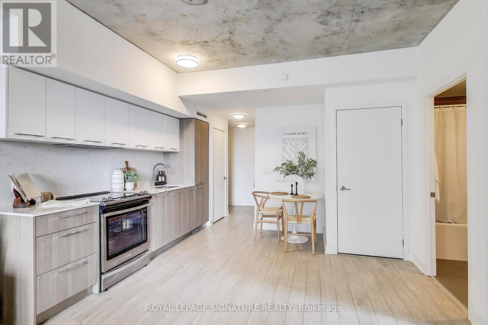 605 - 30 Baseball Place, Toronto, Ontario  M4M 0E8 - Photo 4 - E12069354
