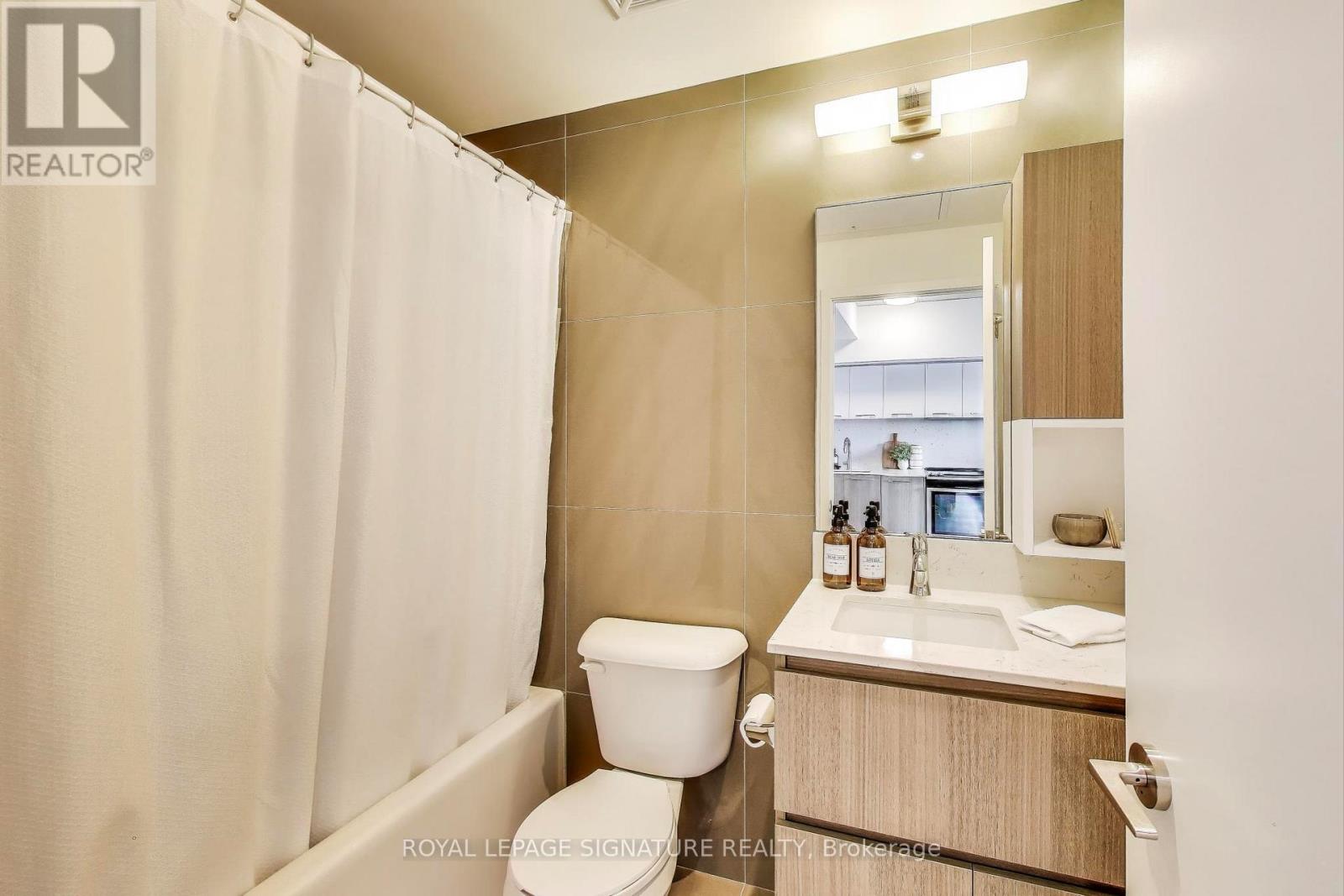 605 - 30 Baseball Place, Toronto, Ontario  M4M 0E8 - Photo 14 - E12069354