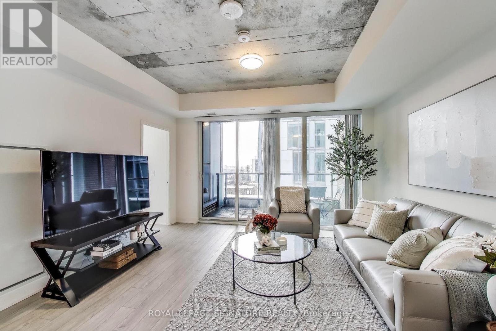 605 - 30 Baseball Place, Toronto, Ontario  M4M 0E8 - Photo 2 - E12069354