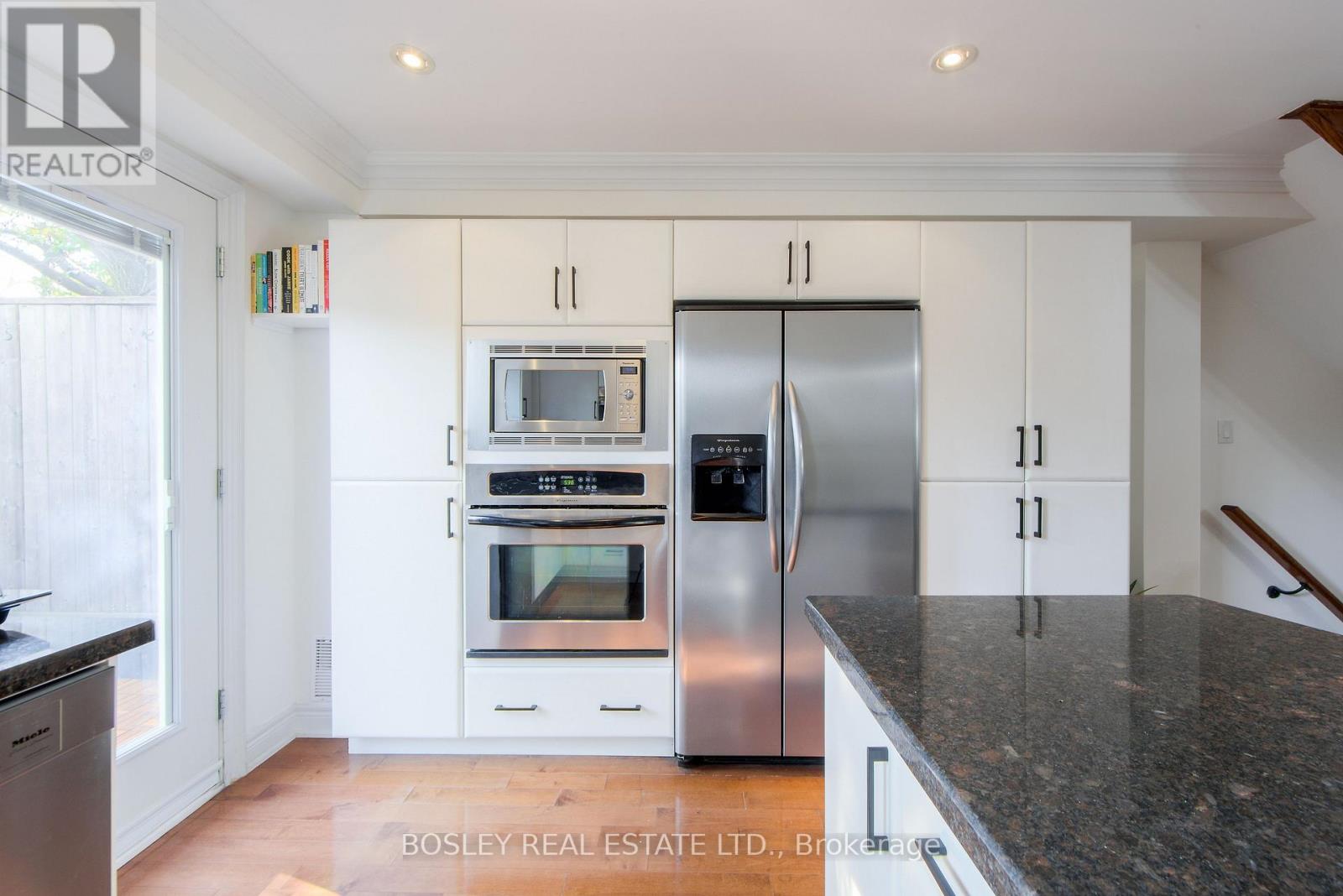 188 Mccaul Street, Toronto, Ontario  M5T 1W5 - Photo 14 - C12198784