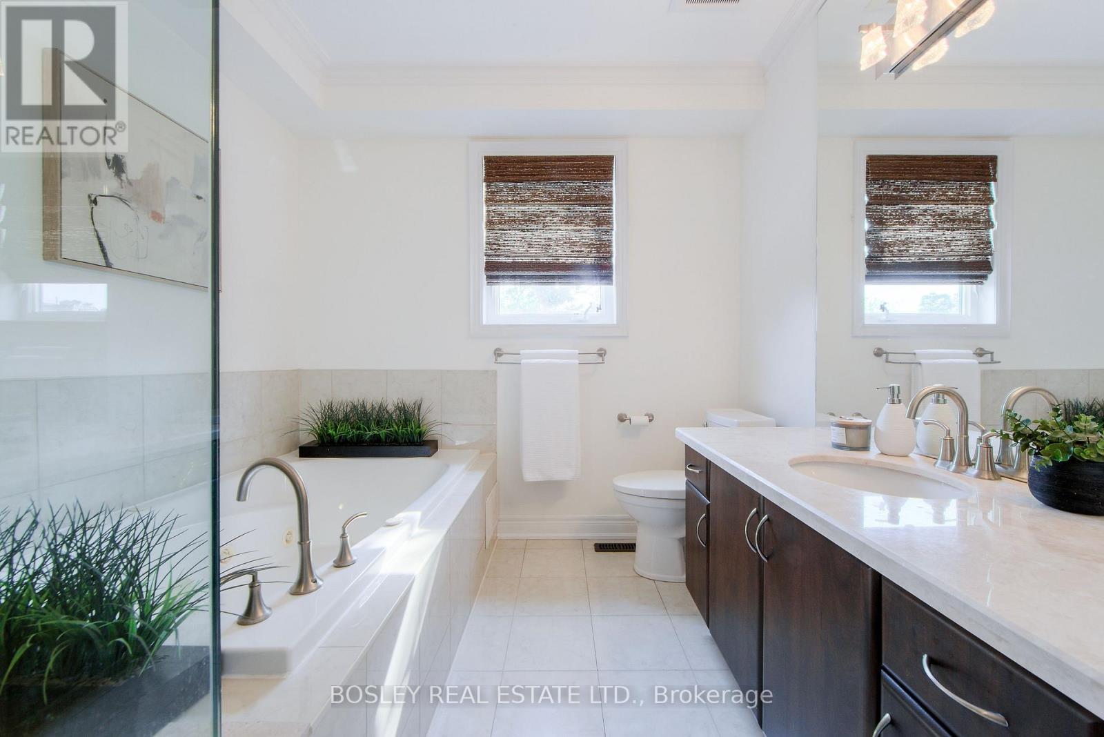 188 Mccaul Street, Toronto, Ontario  M5T 1W5 - Photo 22 - C12198784